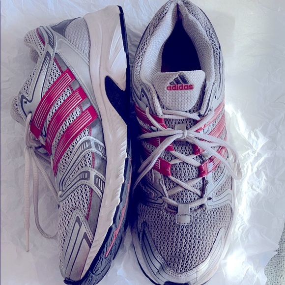 Adidas Tennis/Running Shoes - Picture 2 of 7